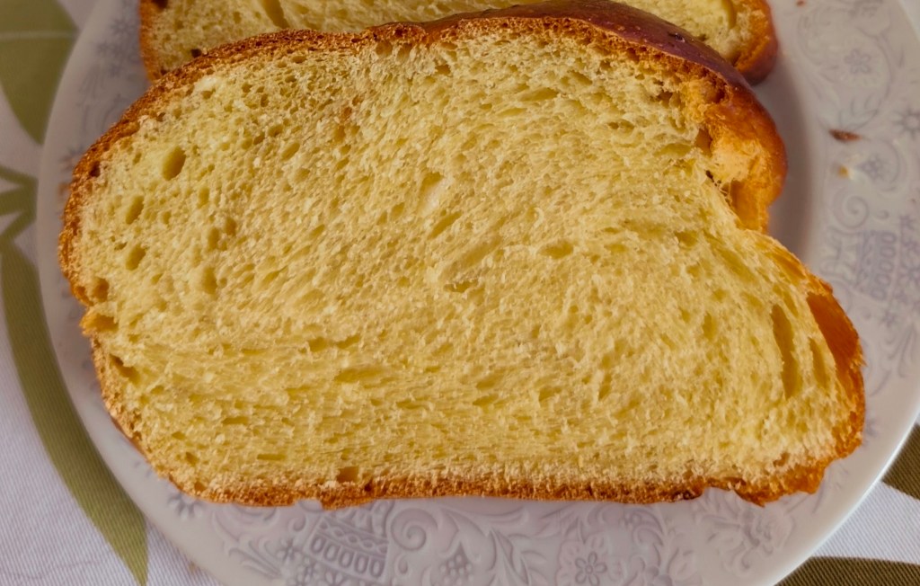 Dincolo de t𝐡𝐞 𝐜𝐮𝐥𝐭 𝐨𝐟 𝐭𝐡𝐞&nbsp;𝐜𝐫𝐮𝐦𝐛